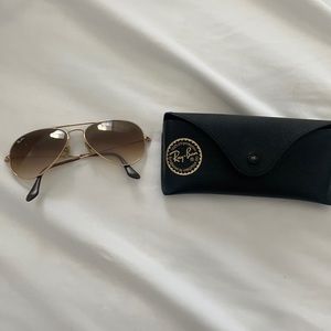 Ray Ban Aviator sunglasses
